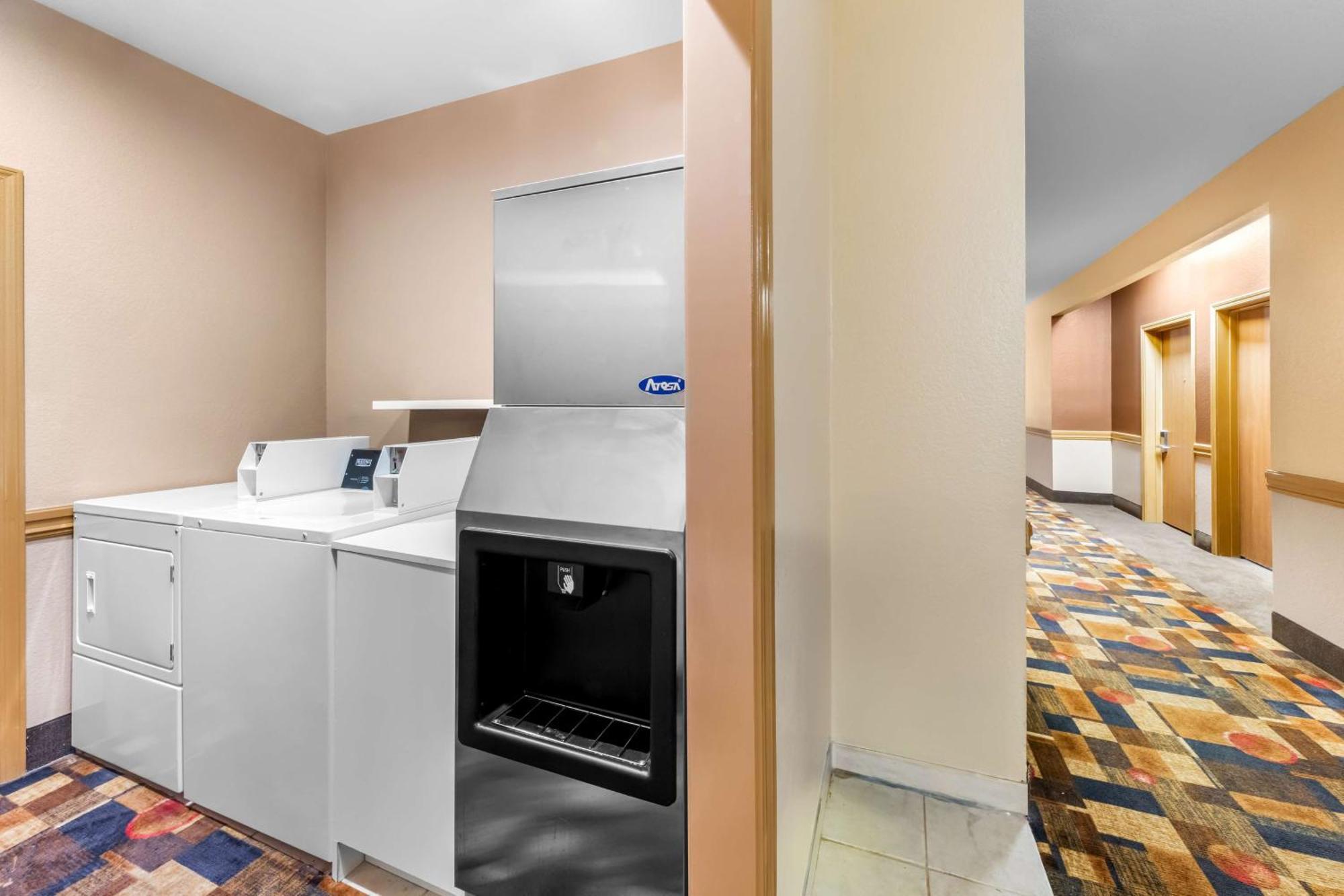 Calera Best Western Halito Inn מראה חיצוני תמונה